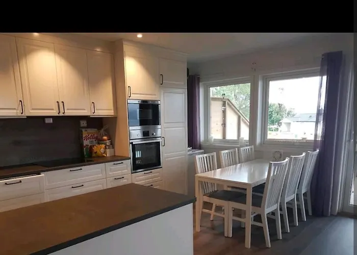 Hus Ved Sjoen * Kvithylla